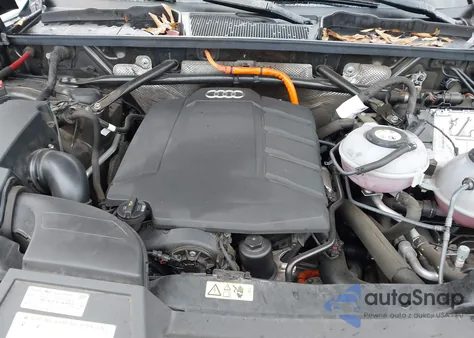 2020 Audi Q5 Prestige 55 Tfsi E Quattro S Tronic z USA, uszkodzony, nr VIN WA1F2AFYXL2065061